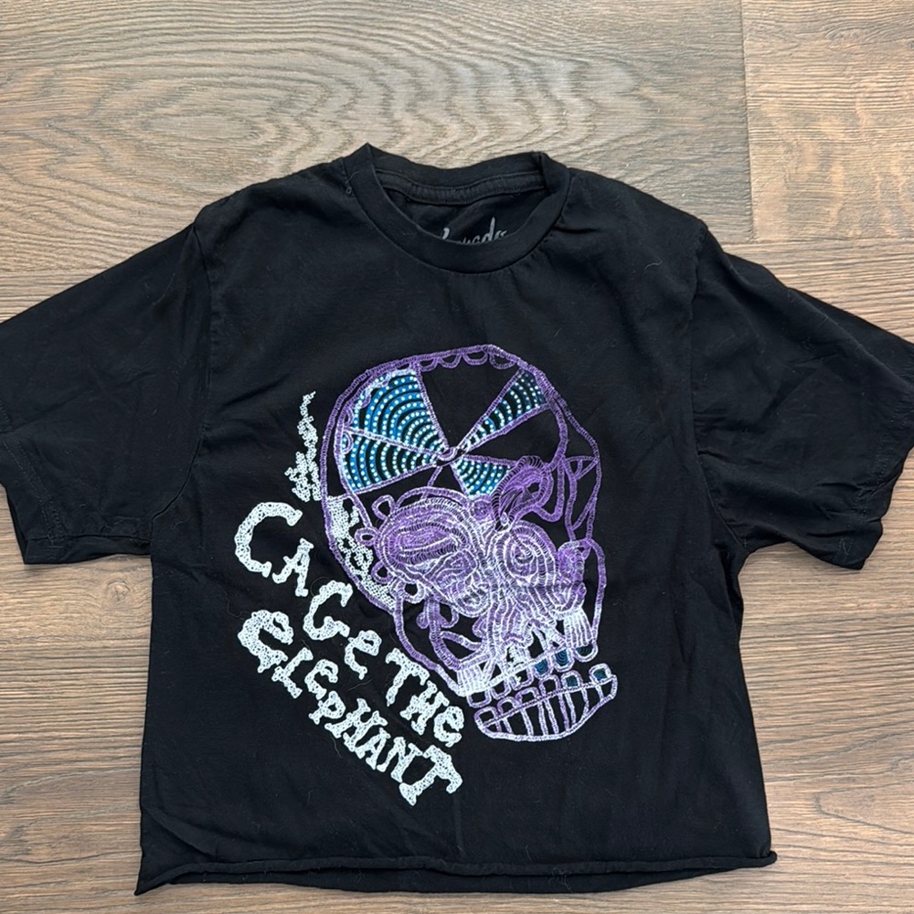Bravado Cage the Elephant Black and Purple Skull Graphic Short Sleeve Tee